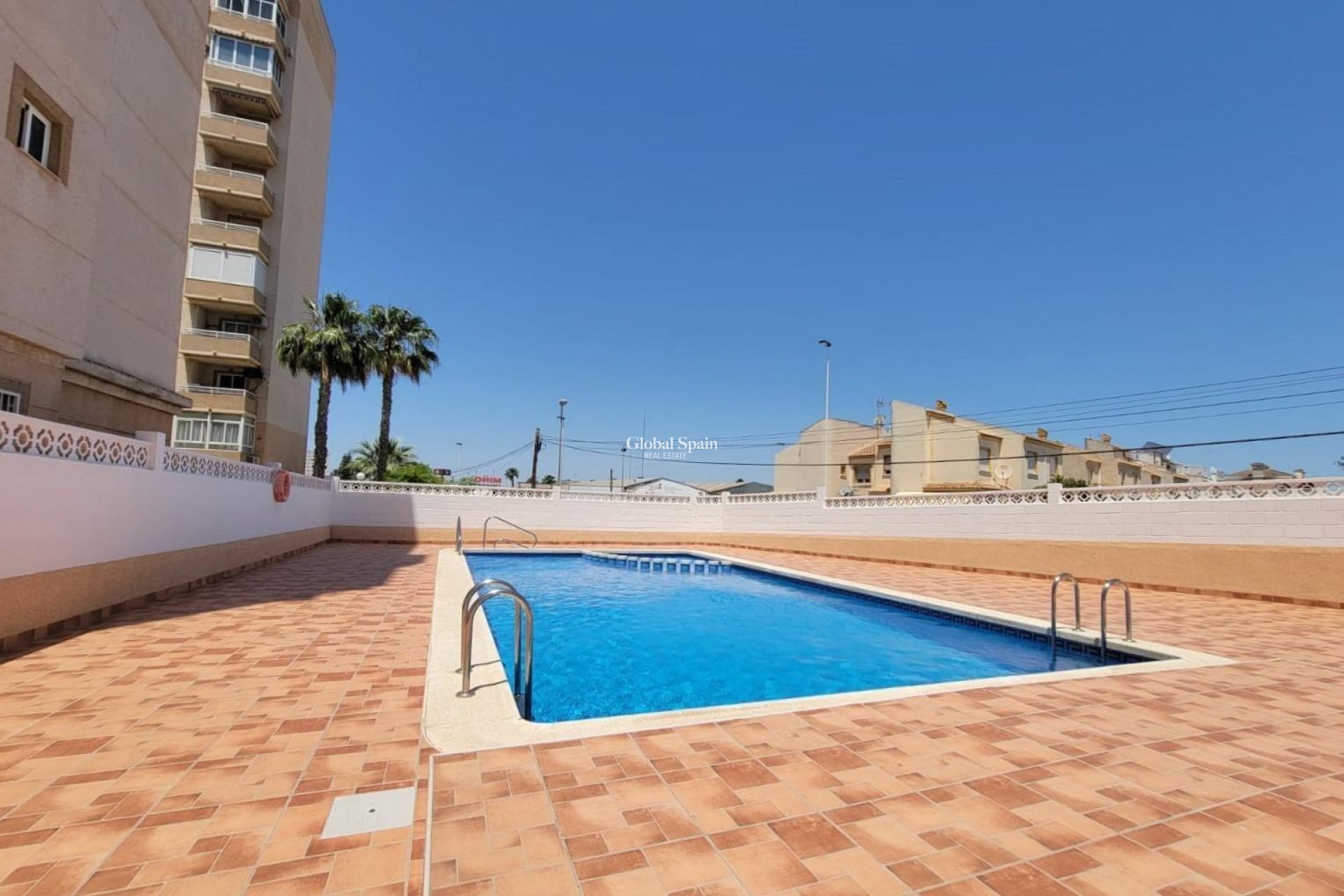 Wederverkoop - APPARTEMENT -
TORREVIEJA - Nueva Torrevieja