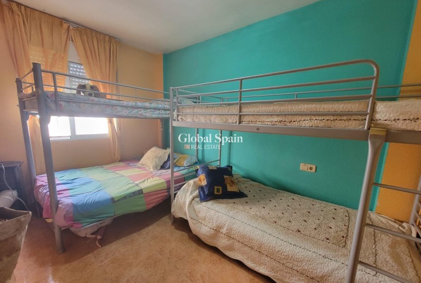 Wederverkoop - APPARTEMENT -
TORREVIEJA - Nueva Torrevieja
