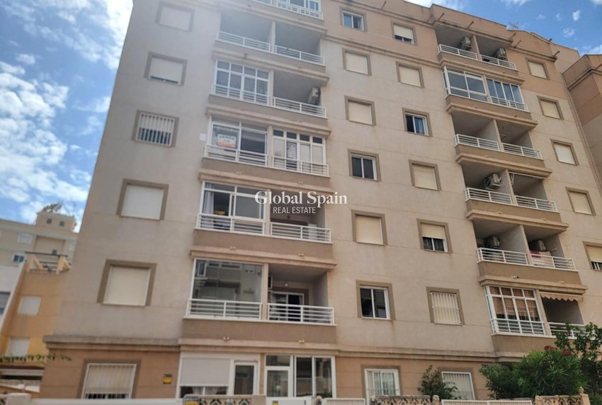 Wederverkoop - APPARTEMENT -
TORREVIEJA - Nueva Torrevieja