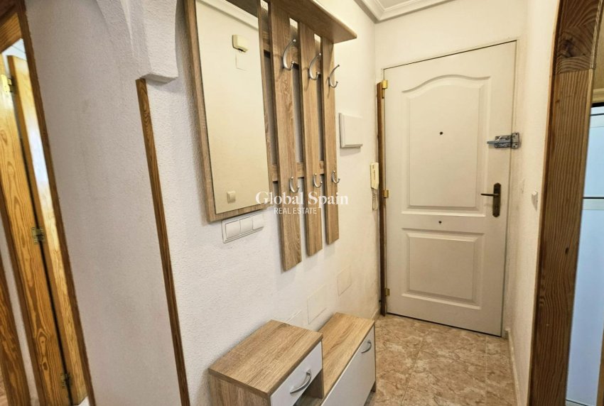 Wederverkoop - APPARTEMENT -
TORREVIEJA - Nueva Torrevieja