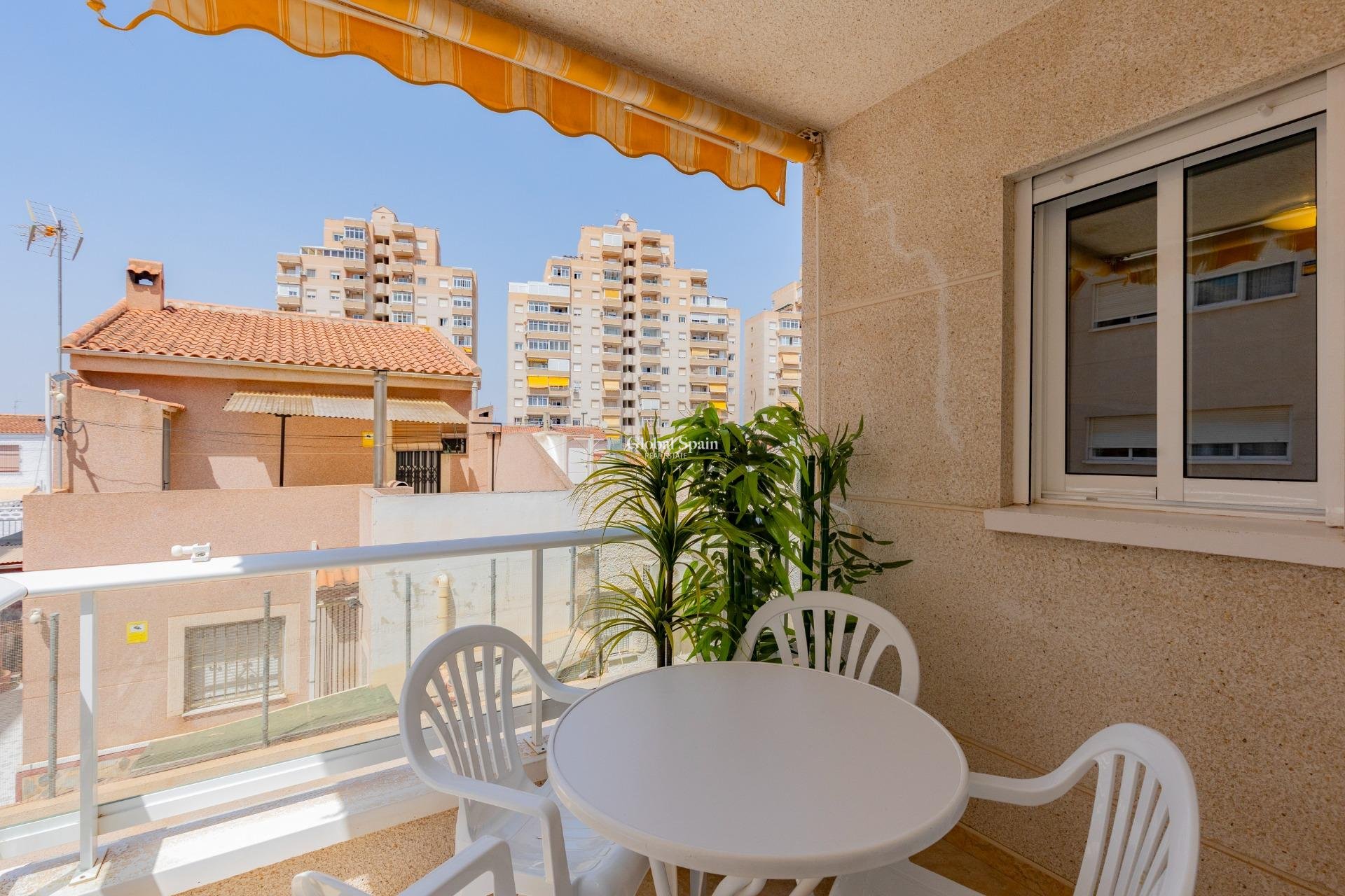Wederverkoop - APPARTEMENT -
TORREVIEJA - Nueva Torrevieja