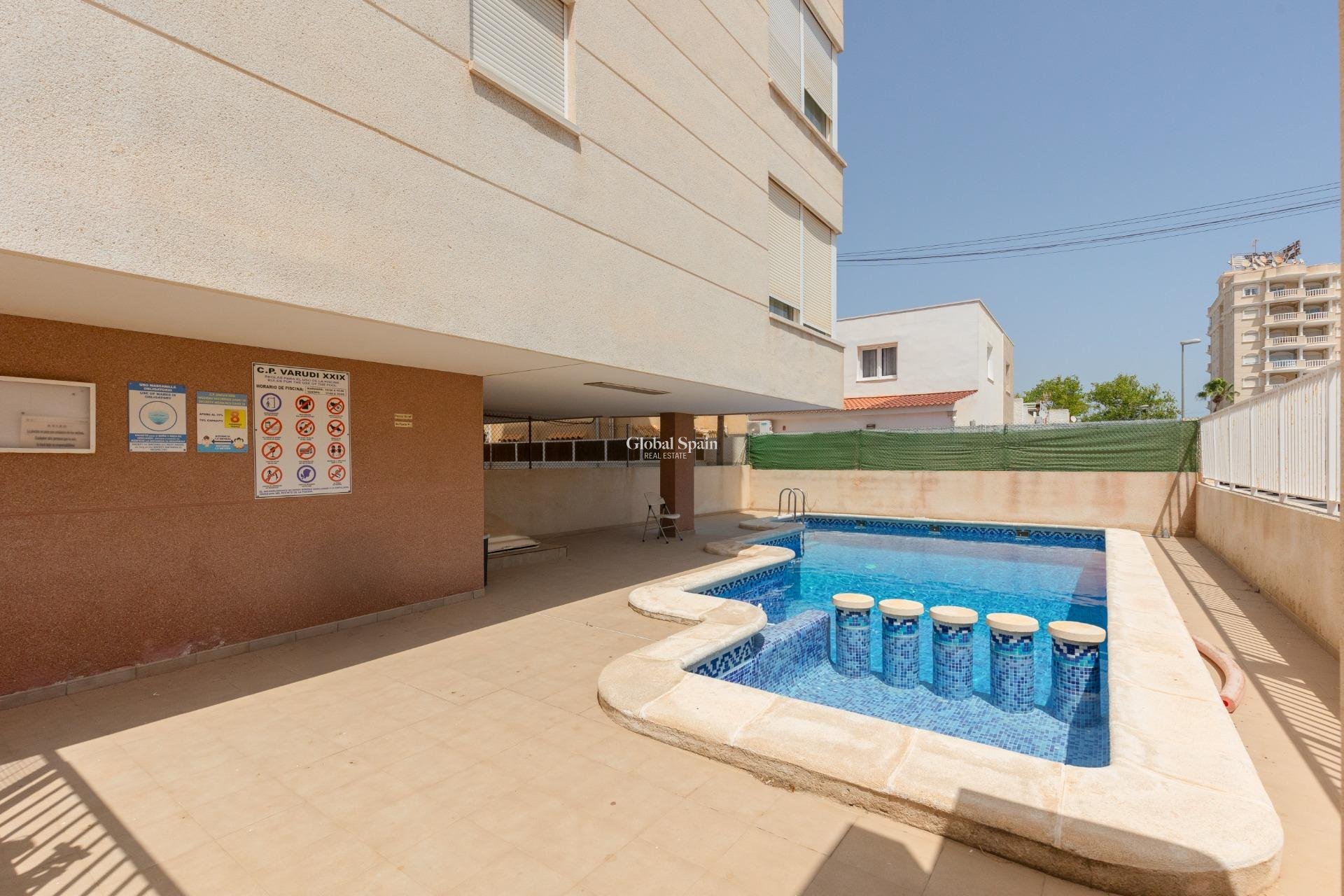 Wederverkoop - APPARTEMENT -
TORREVIEJA - Nueva Torrevieja