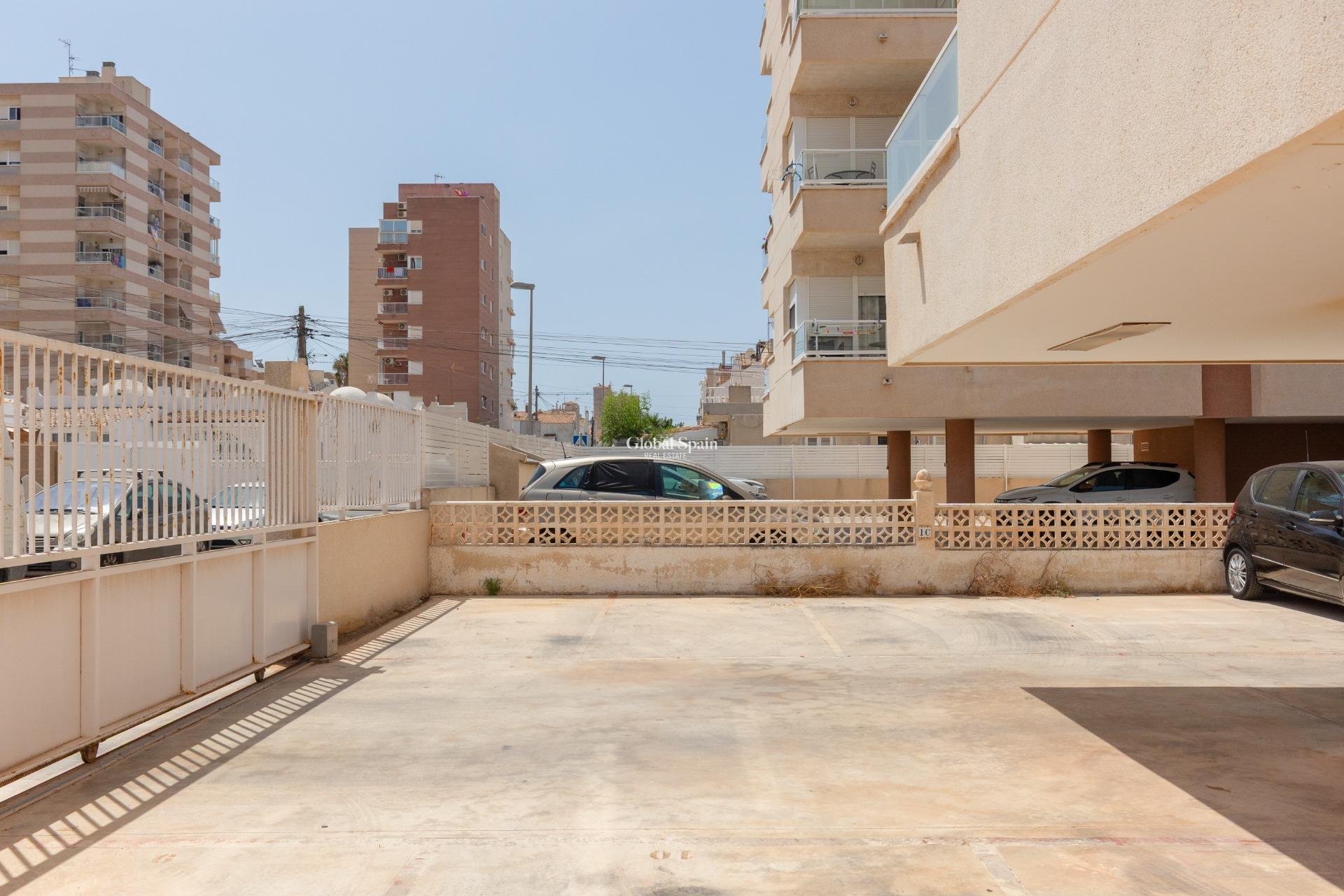Wederverkoop - APPARTEMENT -
TORREVIEJA - Nueva Torrevieja