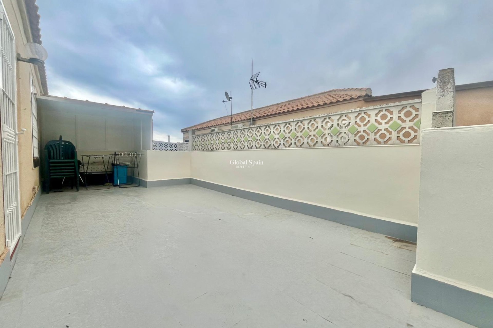Wederverkoop - APPARTEMENT -
TORREVIEJA - Paraje Natural