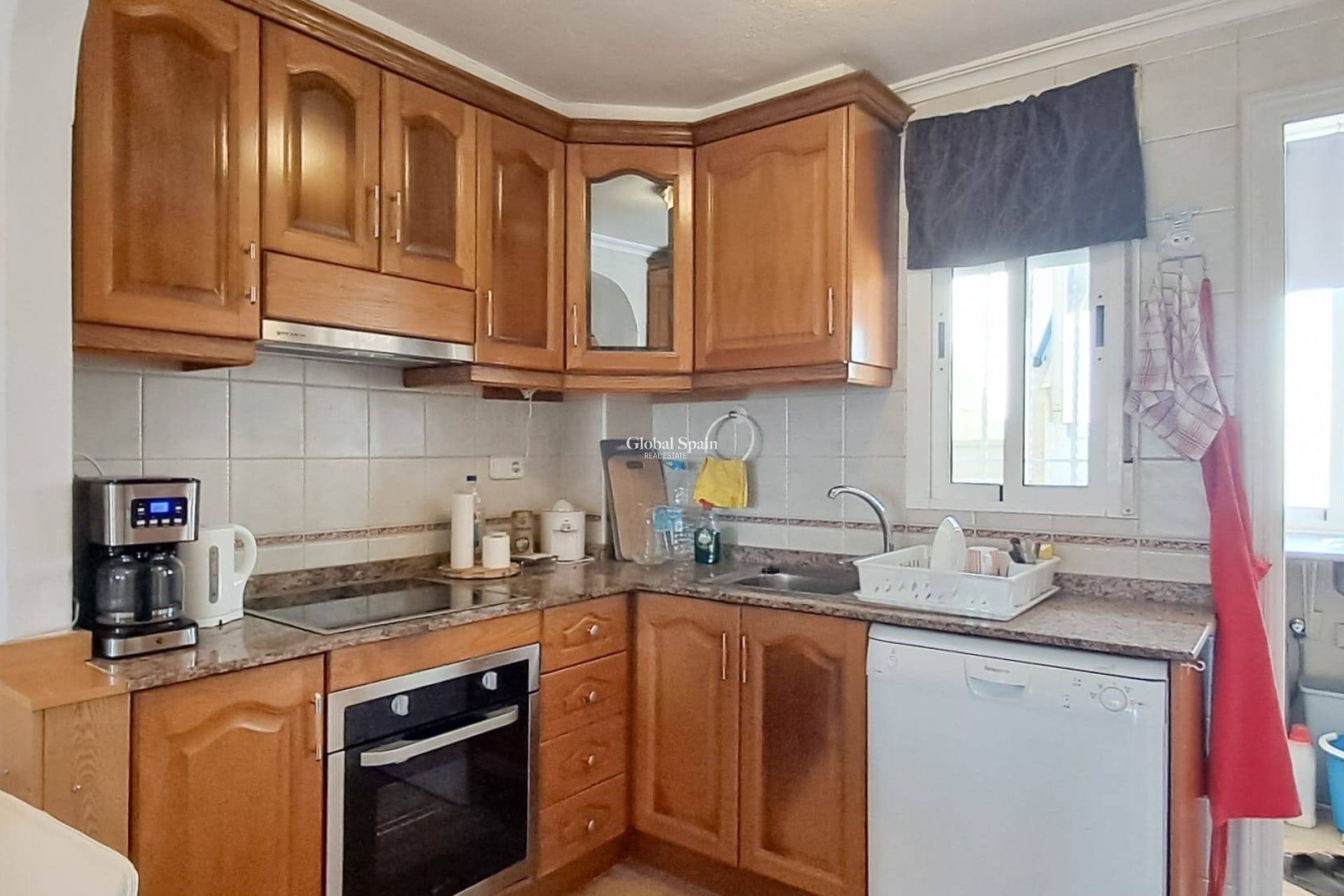 Wederverkoop - APPARTEMENT -
TORREVIEJA - Parque Acuático - Sector 25