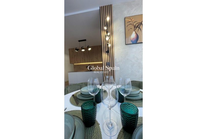 Wederverkoop - APPARTEMENT -
TORREVIEJA - Parque de las Naciones