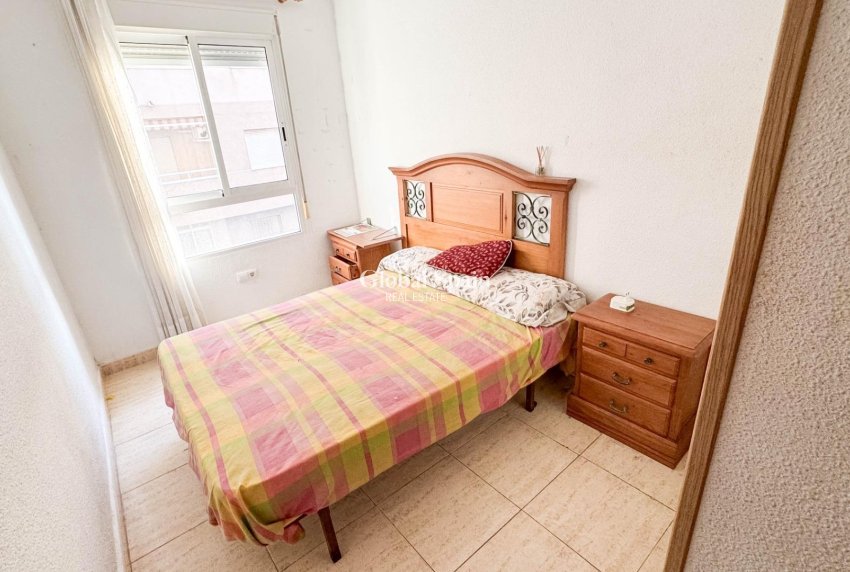 Wederverkoop - APPARTEMENT -
TORREVIEJA - Parque de las Naciones