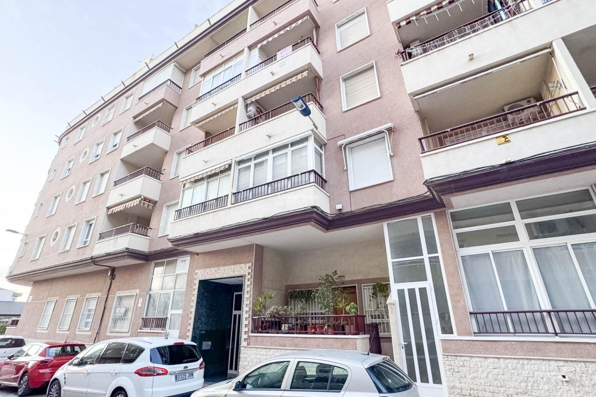 Wederverkoop - APPARTEMENT -
TORREVIEJA - Parque de las Naciones