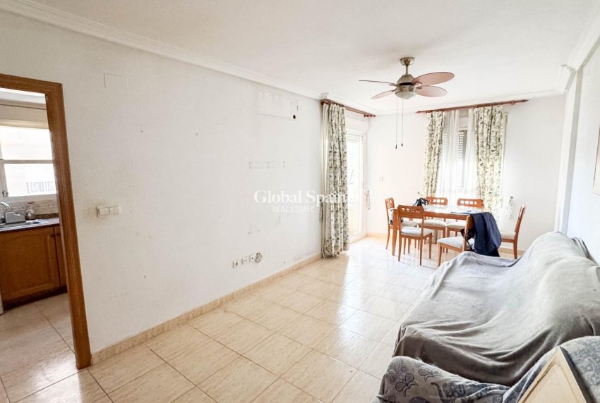 Wederverkoop - APPARTEMENT -
TORREVIEJA - Parque de las Naciones