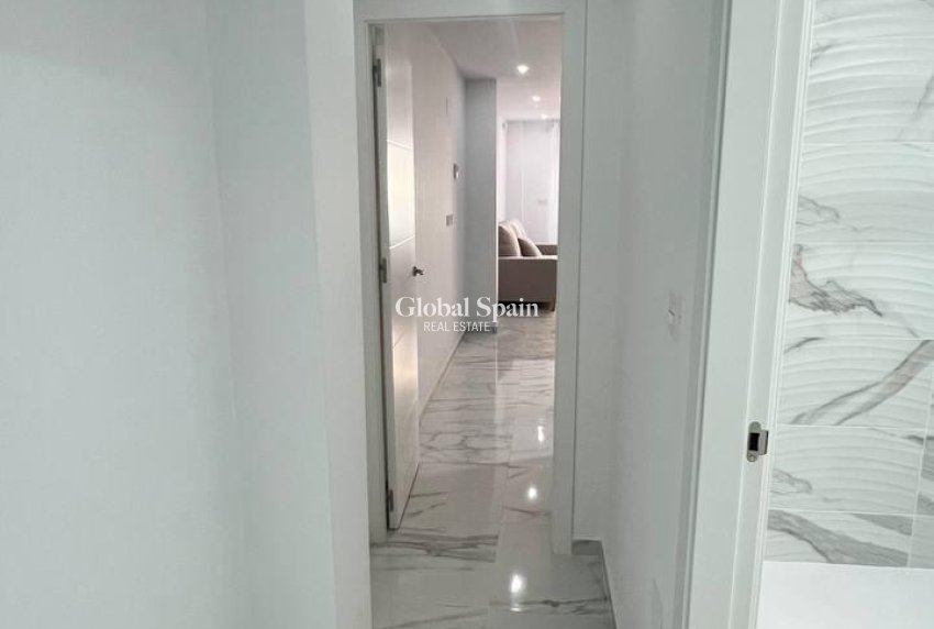 Wederverkoop - APPARTEMENT -
TORREVIEJA - Parque de las Naciones