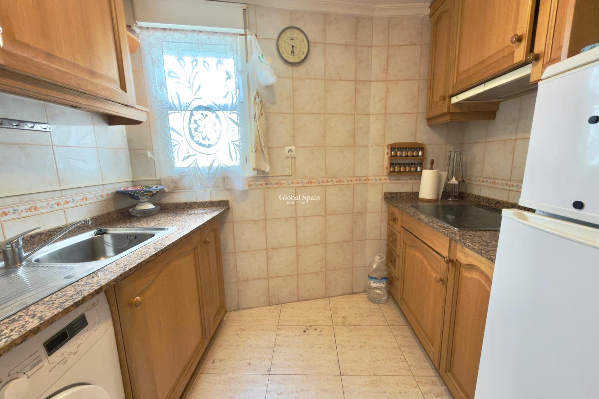 Wederverkoop - APPARTEMENT -
TORREVIEJA - Parque de las Naciones