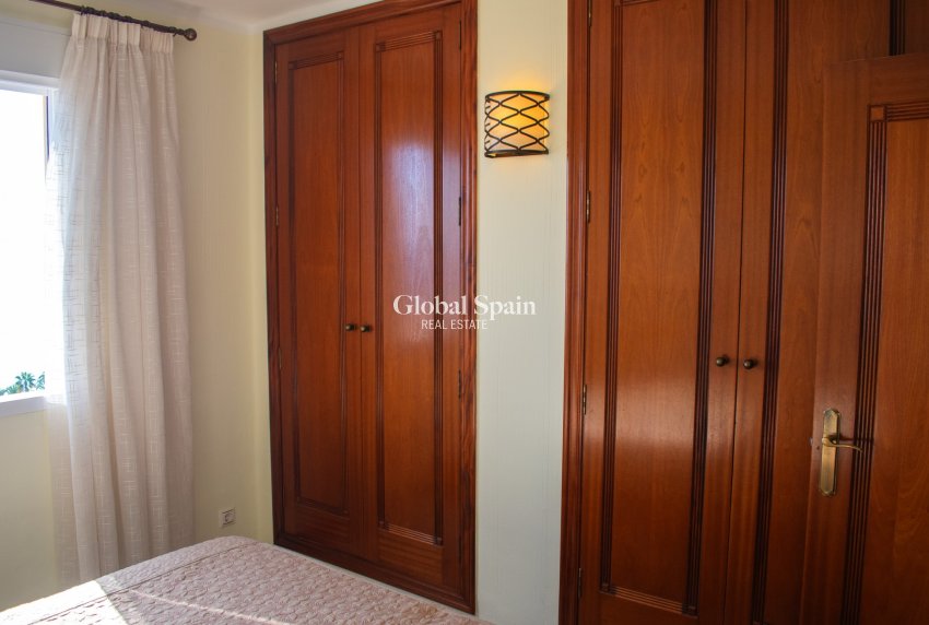 Wederverkoop - APPARTEMENT -
TORREVIEJA - Playa de los Locos