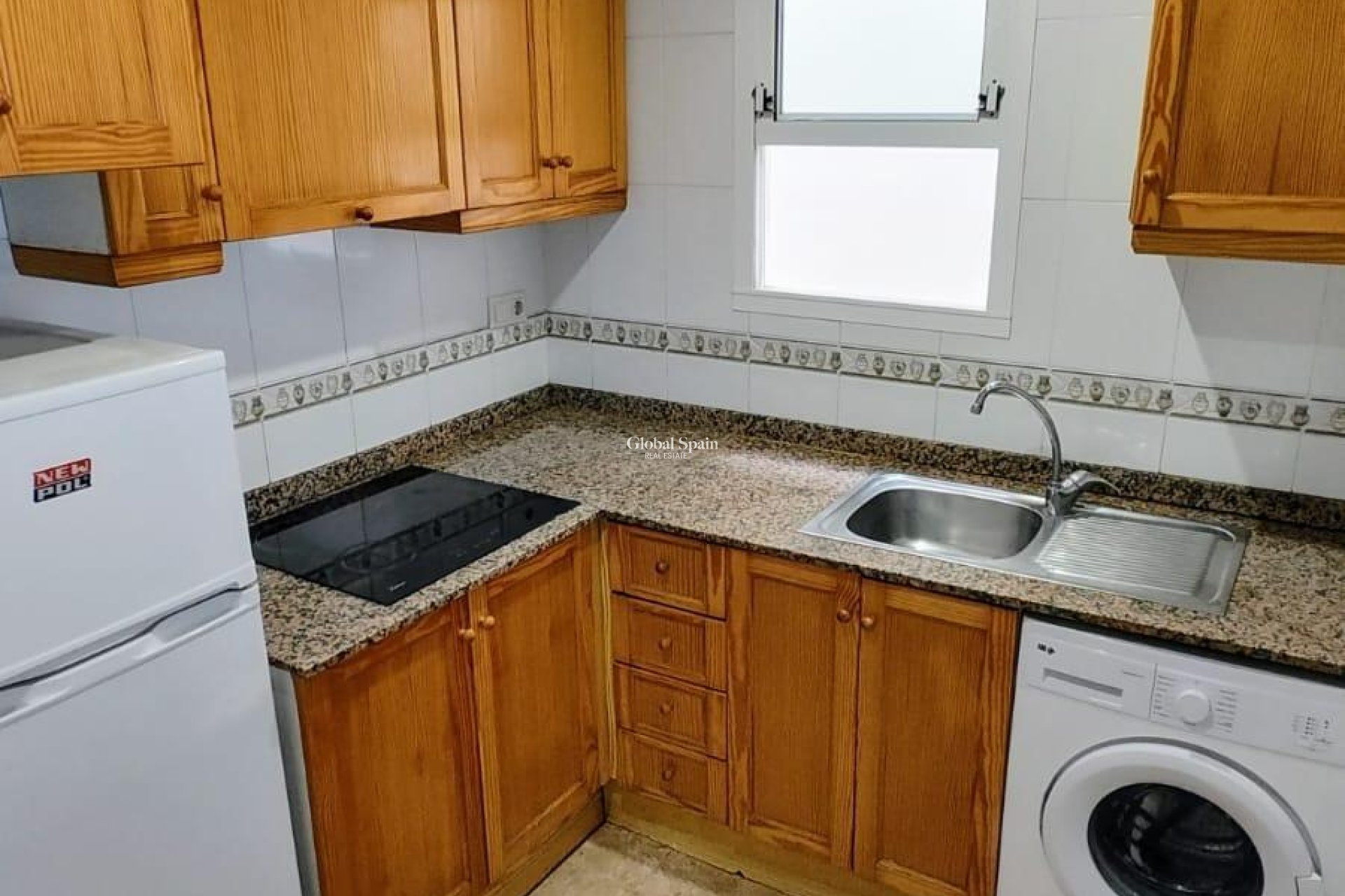 Wederverkoop - APPARTEMENT -
TORREVIEJA - Playa de los Locos