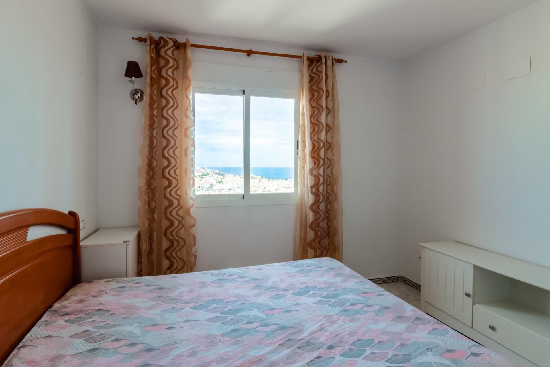 Wederverkoop - APPARTEMENT -
TORREVIEJA - Playa de los Locos