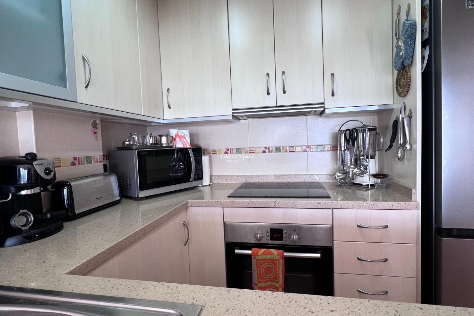 Wederverkoop - APPARTEMENT -
TORREVIEJA - Playa de los Locos