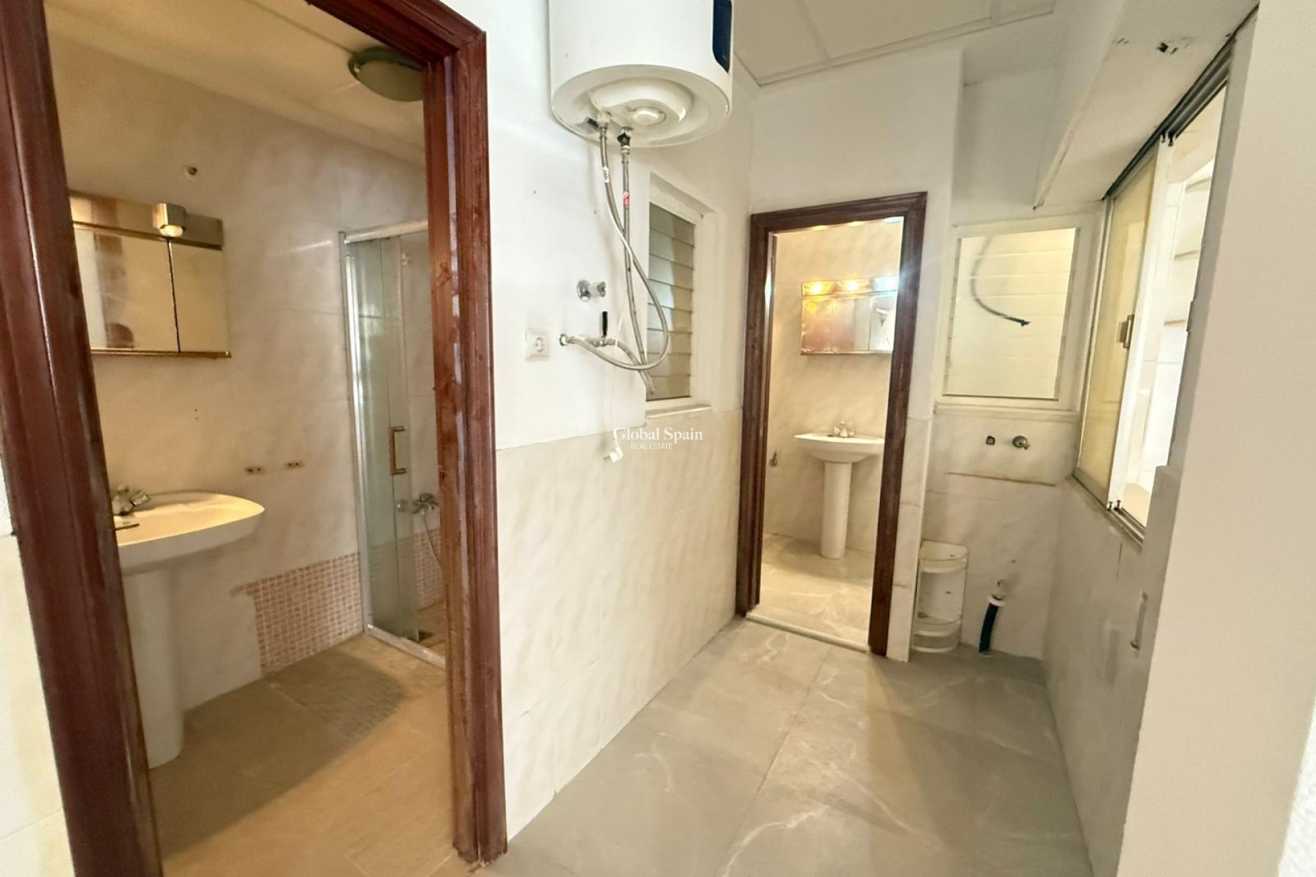 Wederverkoop - APPARTEMENT -
TORREVIEJA - Playa de los Locos