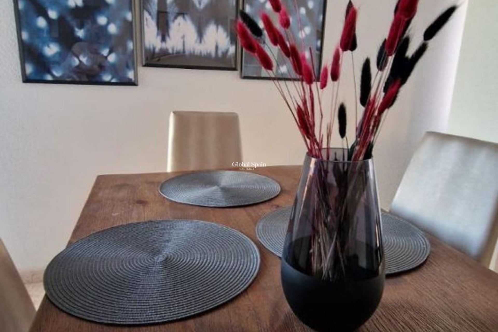 Wederverkoop - APPARTEMENT -
TORREVIEJA - Playa de los Locos