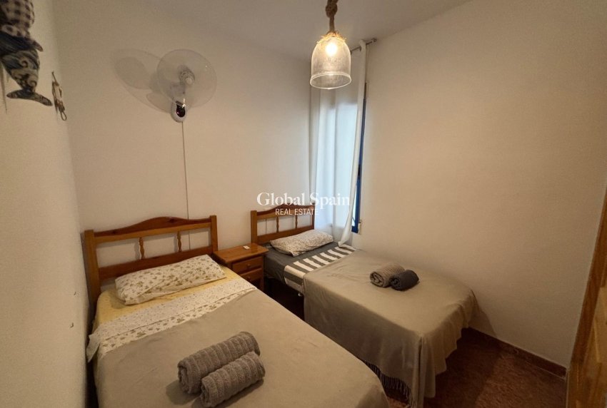 Wederverkoop - APPARTEMENT -
TORREVIEJA - Playa de los Locos