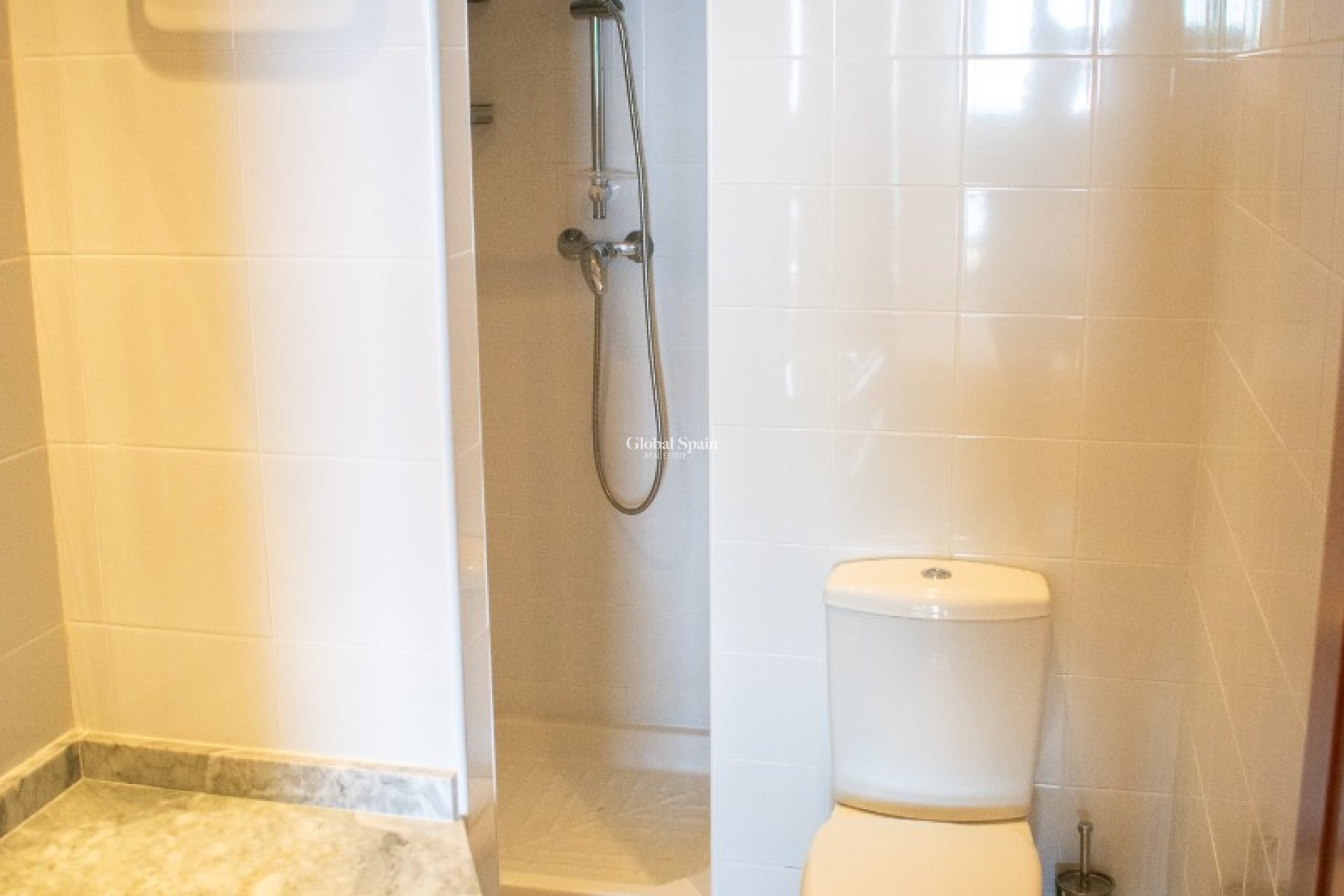 Wederverkoop - APPARTEMENT -
TORREVIEJA - Playa de los Locos