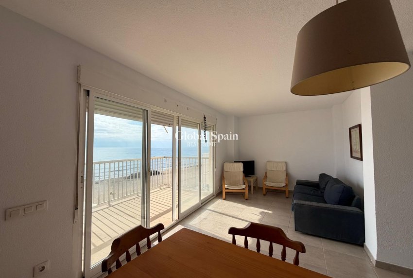 Wederverkoop - APPARTEMENT -
TORREVIEJA - Playa de los Locos