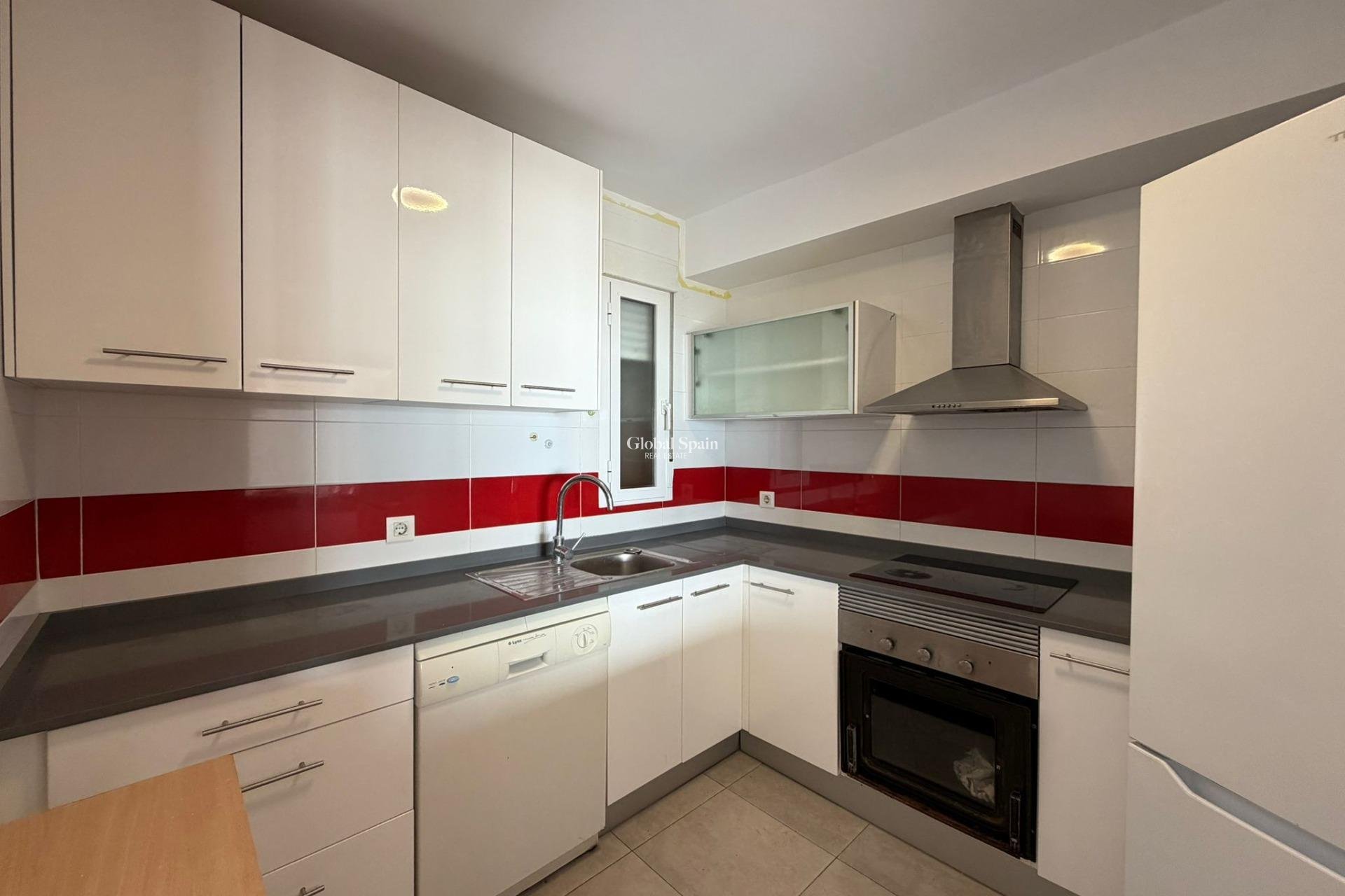 Wederverkoop - APPARTEMENT -
TORREVIEJA - Playa de los Locos