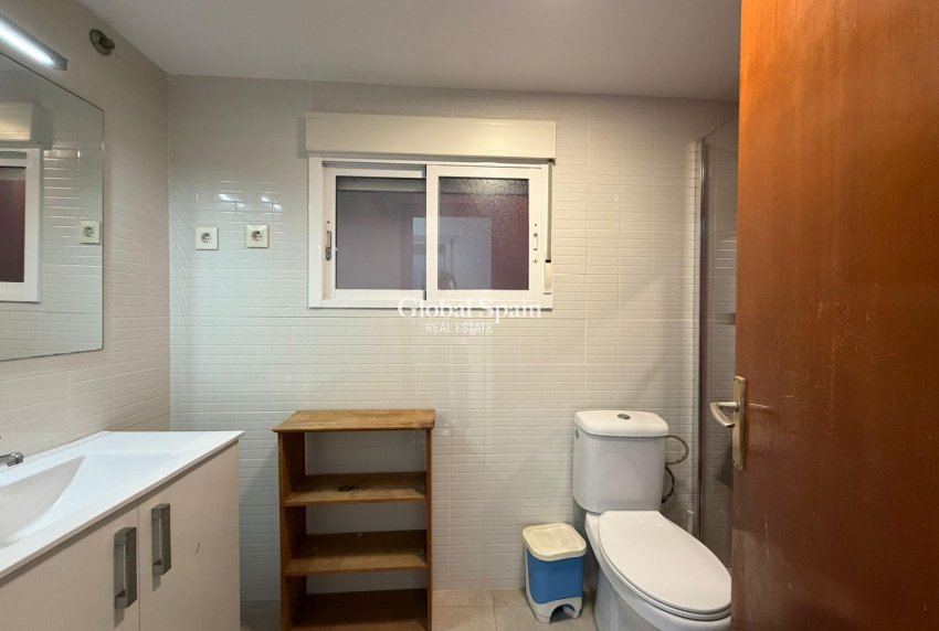 Wederverkoop - APPARTEMENT -
TORREVIEJA - Playa de los Locos
