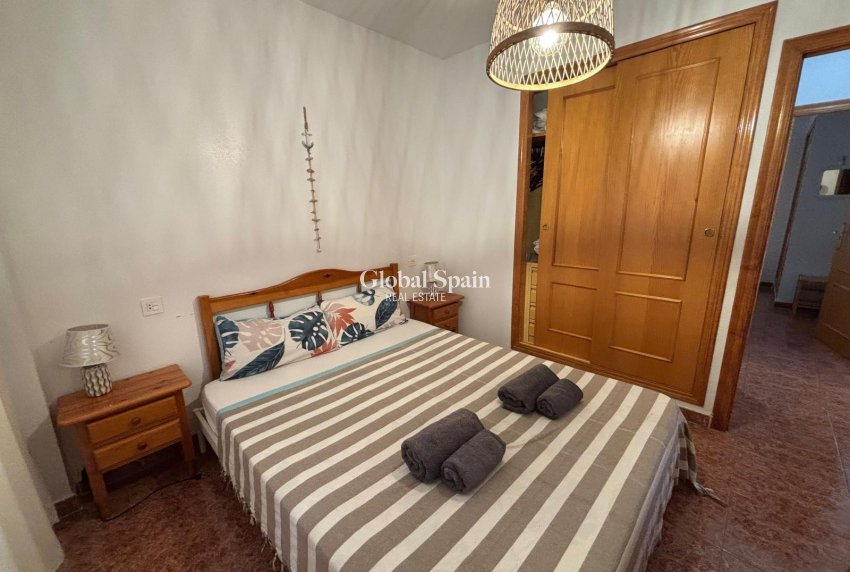 Wederverkoop - APPARTEMENT -
TORREVIEJA - Playa de los Locos