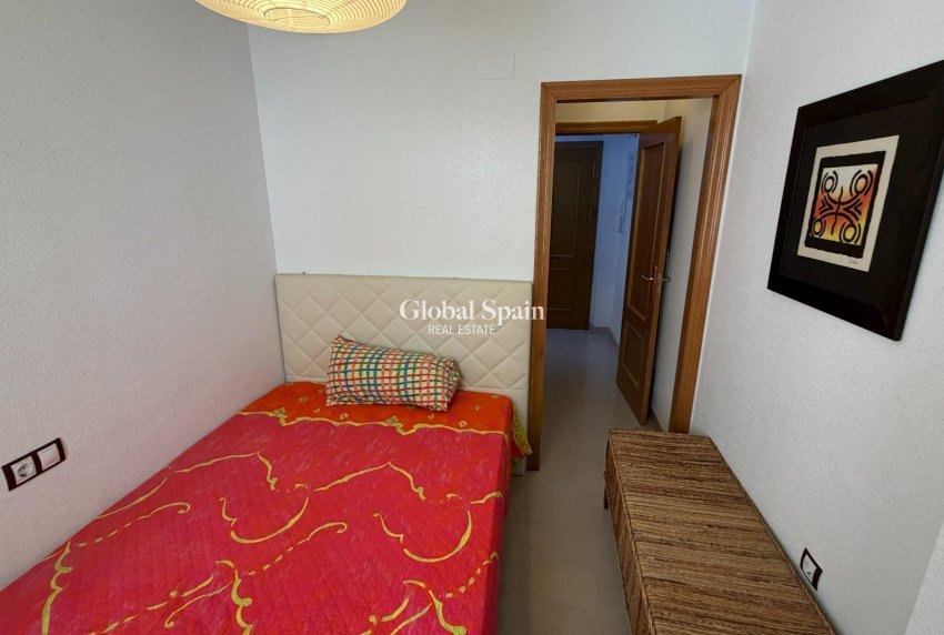 Wederverkoop - APPARTEMENT -
TORREVIEJA - Playa de los Locos