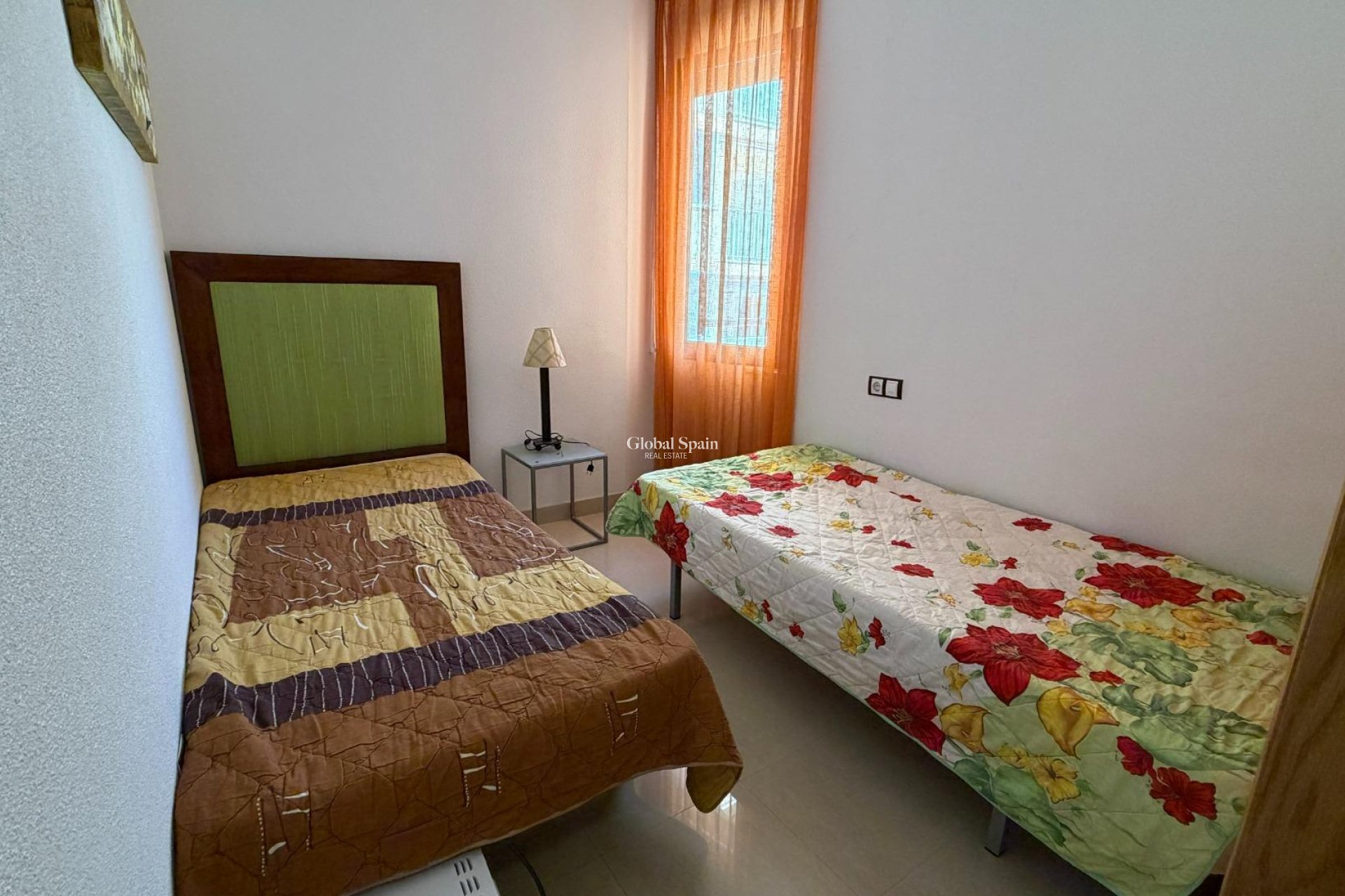 Wederverkoop - APPARTEMENT -
TORREVIEJA - Playa de los Locos
