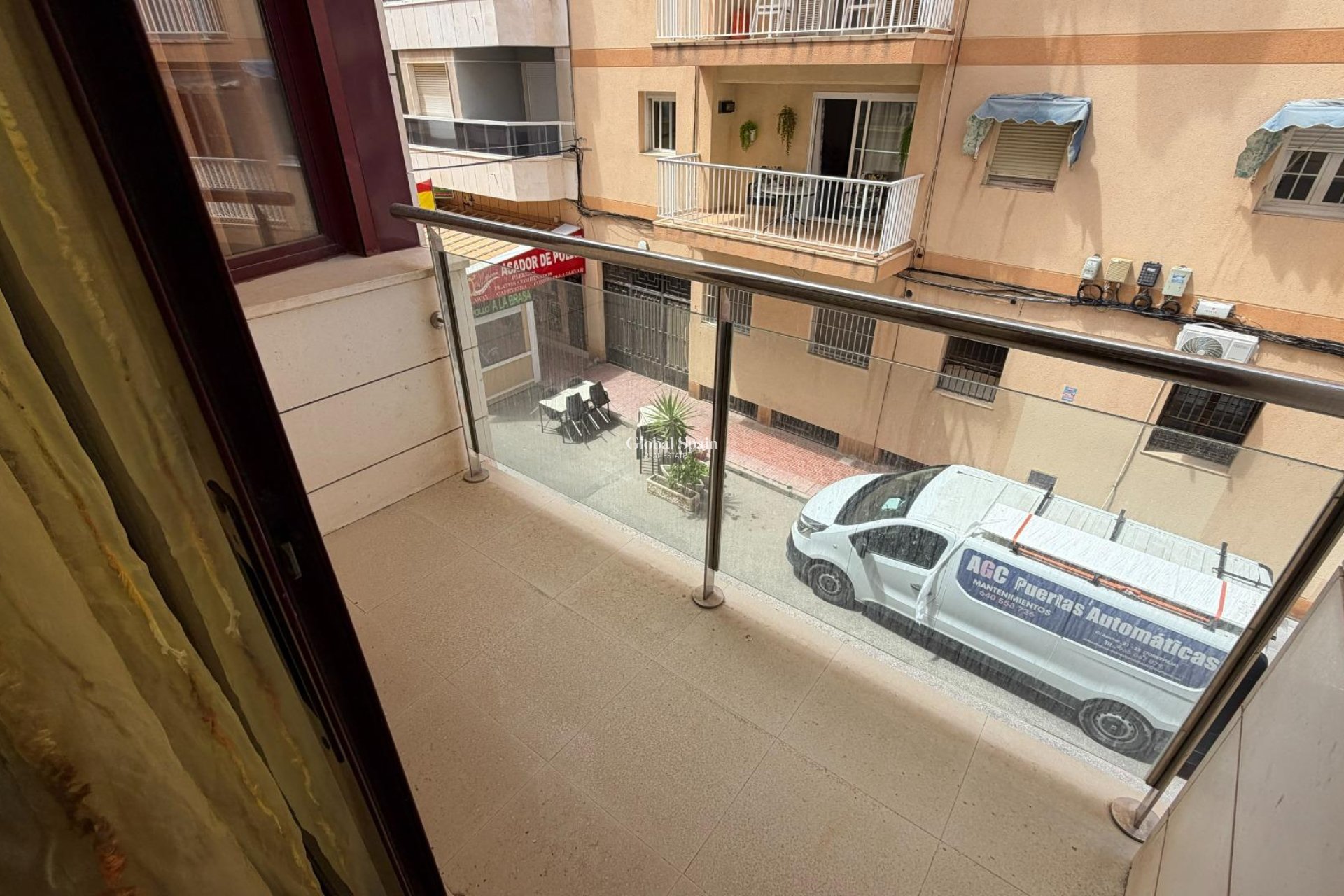 Wederverkoop - APPARTEMENT -
TORREVIEJA - Playa de los Locos