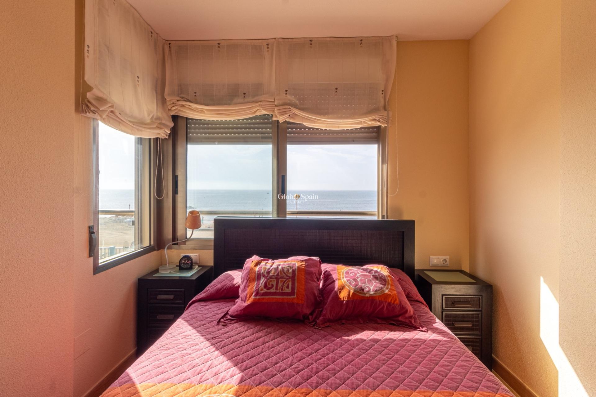 Wederverkoop - APPARTEMENT -
TORREVIEJA - Playa de los locos