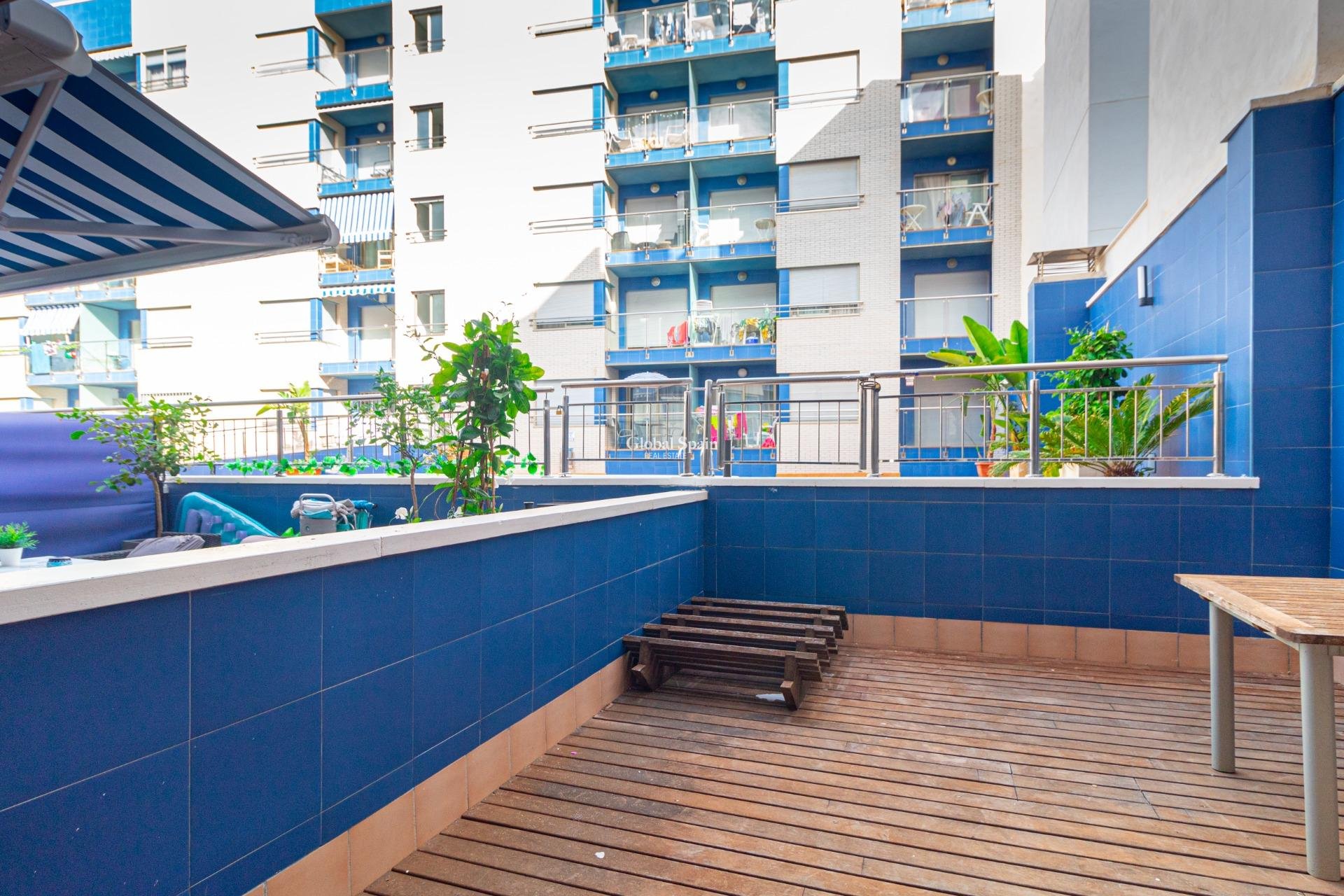 Wederverkoop - APPARTEMENT -
TORREVIEJA - Playa de los locos