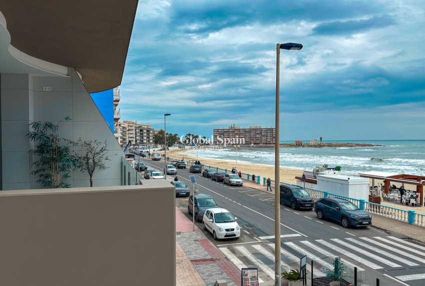 Wederverkoop - APPARTEMENT -
TORREVIEJA - Playa de los Locos