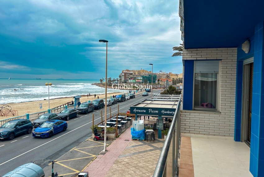 Wederverkoop - APPARTEMENT -
TORREVIEJA - Playa de los Locos
