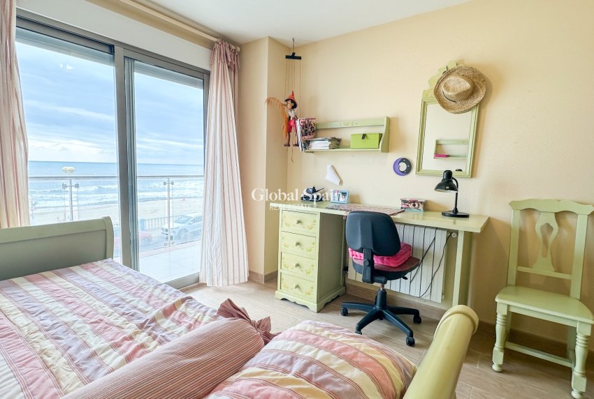 Wederverkoop - APPARTEMENT -
TORREVIEJA - Playa de los Locos