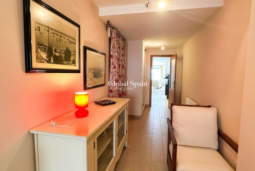 Wederverkoop - APPARTEMENT -
TORREVIEJA - Playa de los Locos
