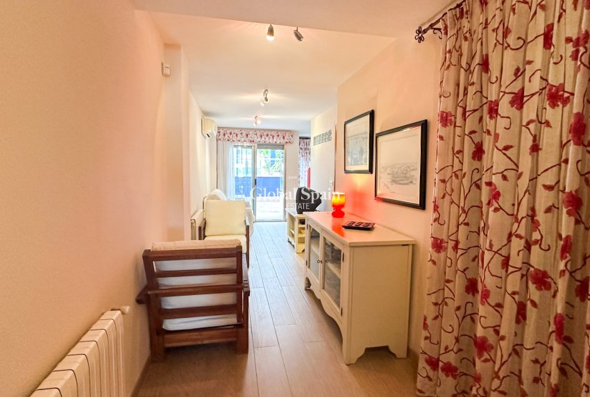 Wederverkoop - APPARTEMENT -
TORREVIEJA - Playa de los Locos
