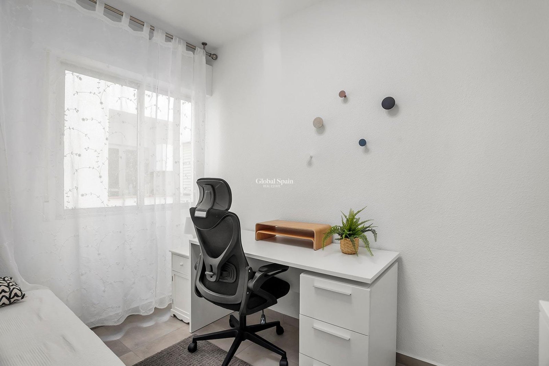 Wederverkoop - APPARTEMENT -
TORREVIEJA - Playa de los Locos