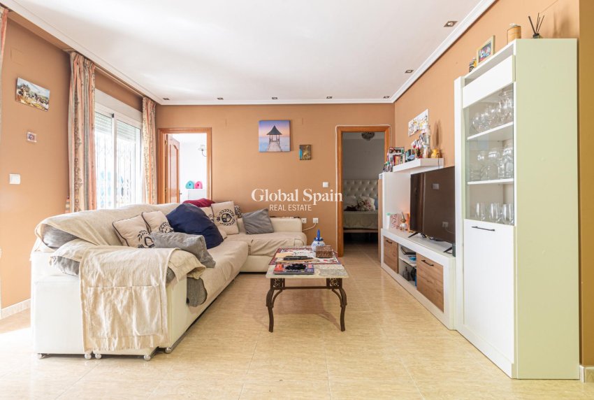 Wederverkoop - Appartement -
TORREVIEJA - Playa de los locos