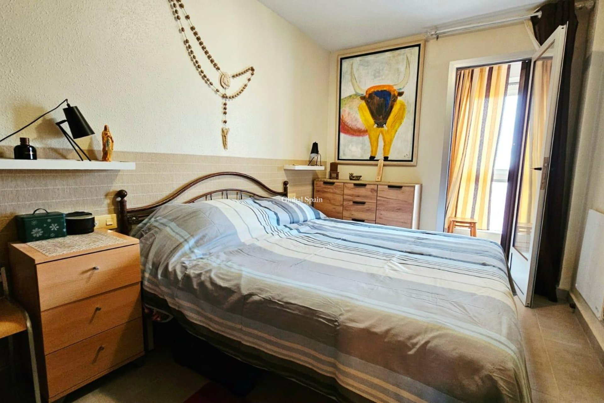 Wederverkoop - APPARTEMENT -
TORREVIEJA - Playa De Los Náufragos