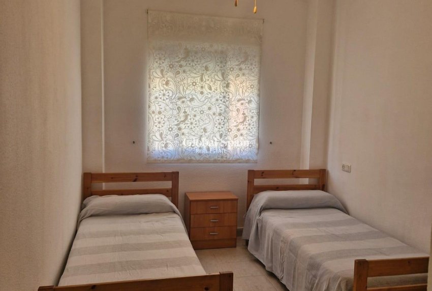 Wederverkoop - APPARTEMENT -
TORREVIEJA - Playa De Los Náufragos