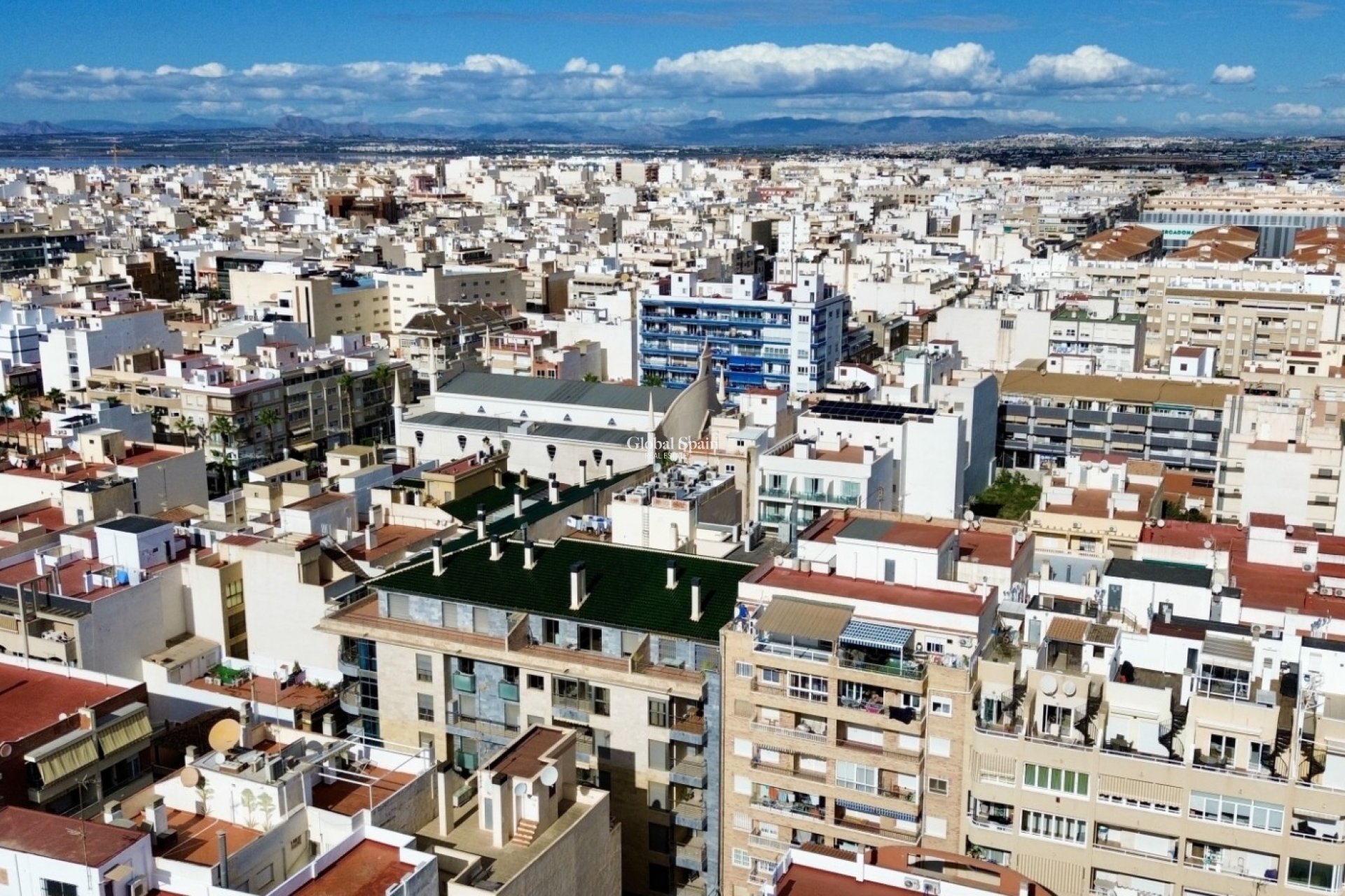 Wederverkoop - Appartement -
TORREVIEJA - Playa del Cura