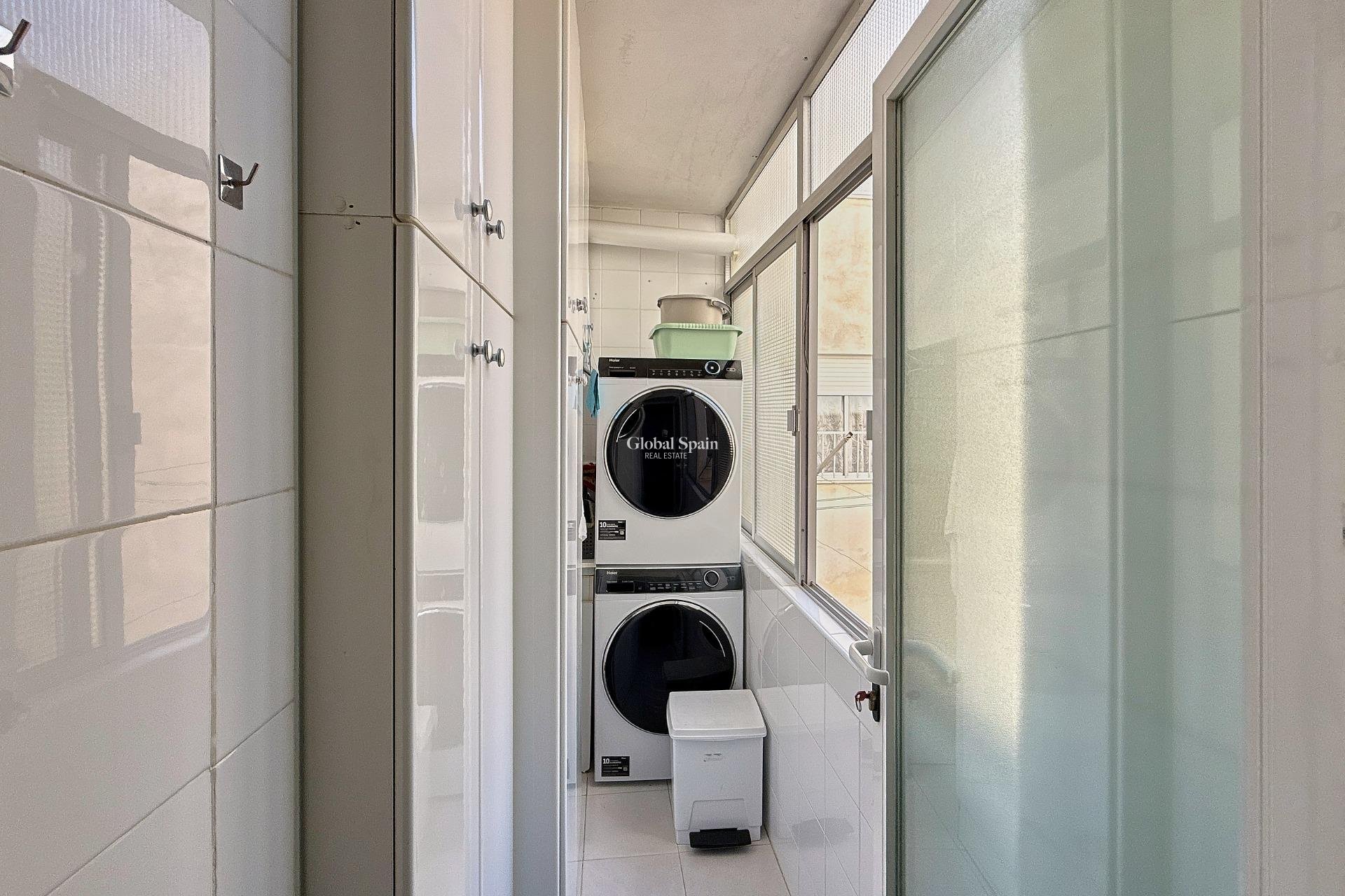 Wederverkoop - Appartement -
TORREVIEJA - Playa del cura