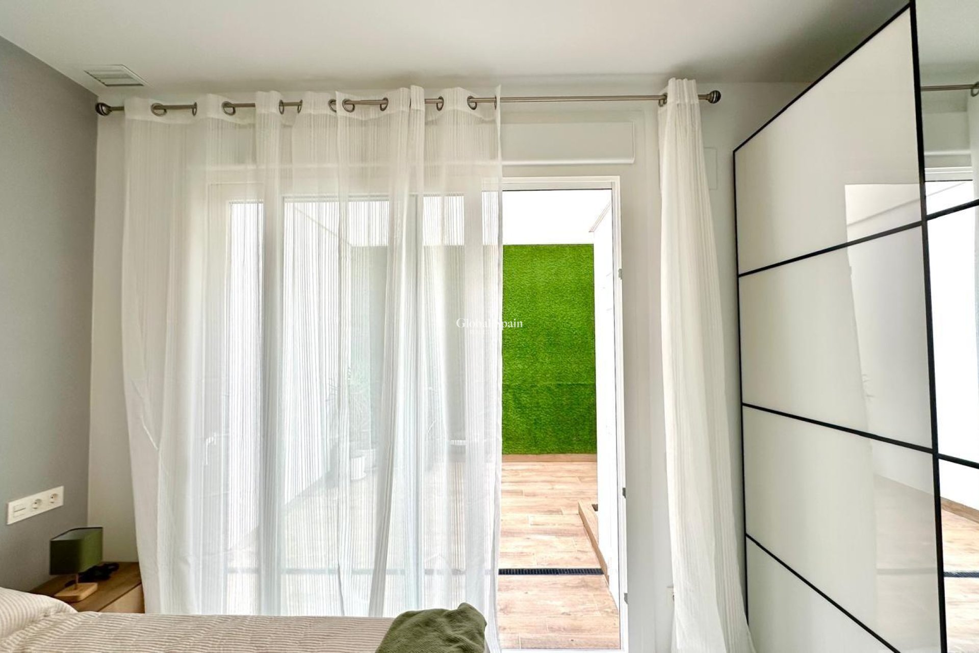 Wederverkoop - APPARTEMENT -
TORREVIEJA - Playa del Cura