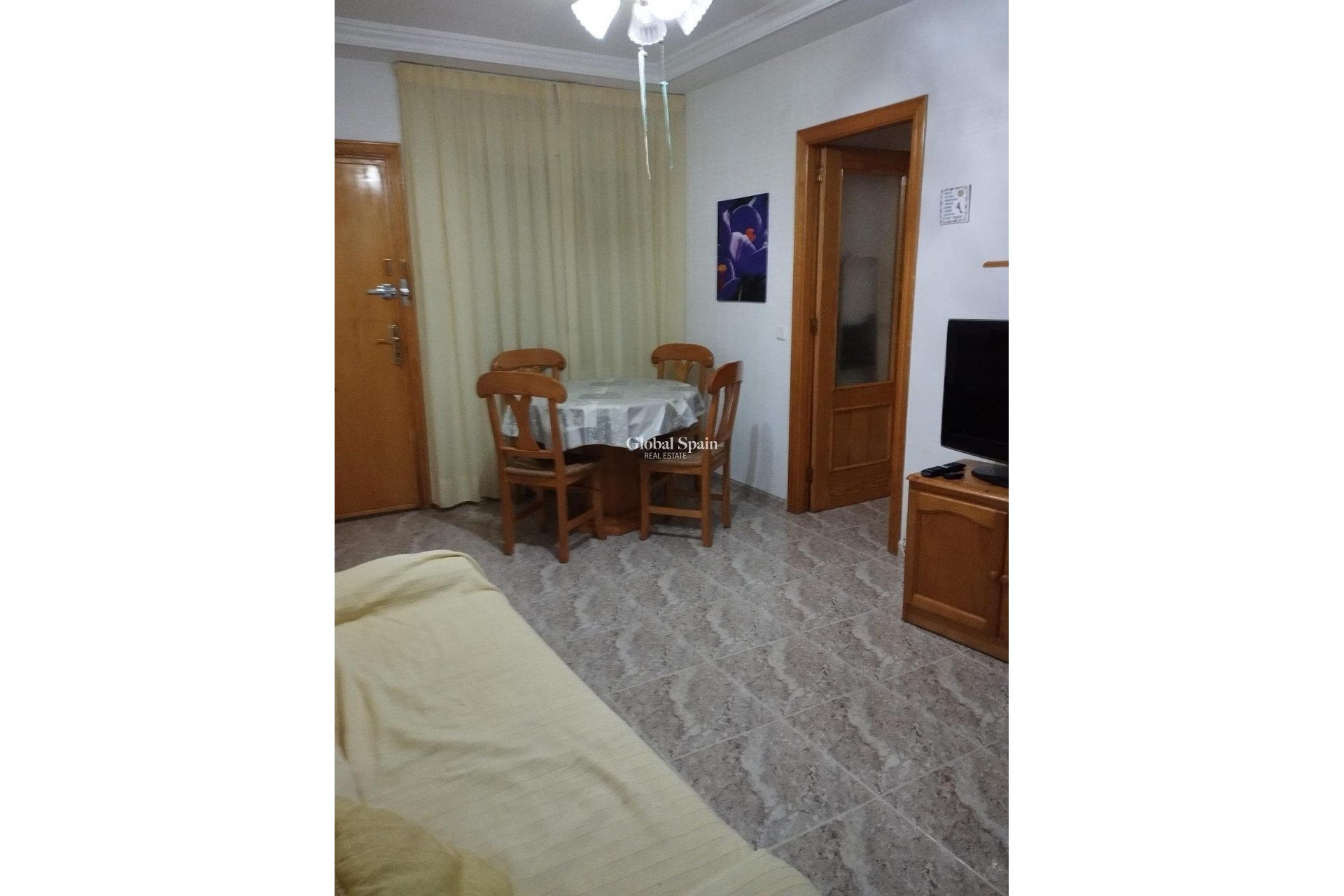 Wederverkoop - APPARTEMENT -
TORREVIEJA - Playa del Cura