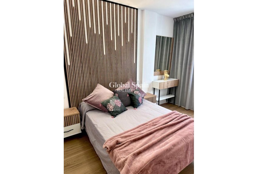 Wederverkoop - APPARTEMENT -
TORREVIEJA - Playa del Cura