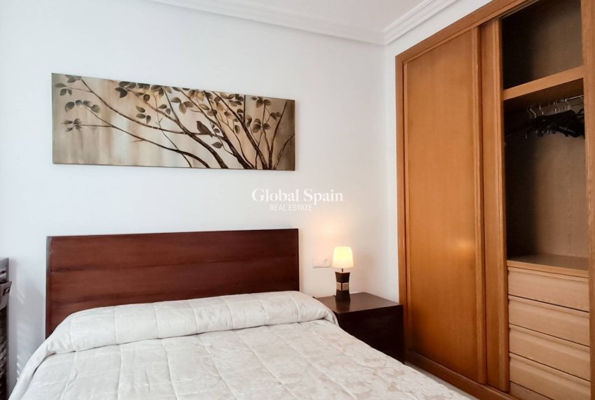 Wederverkoop - APPARTEMENT -
TORREVIEJA - Playa del Cura