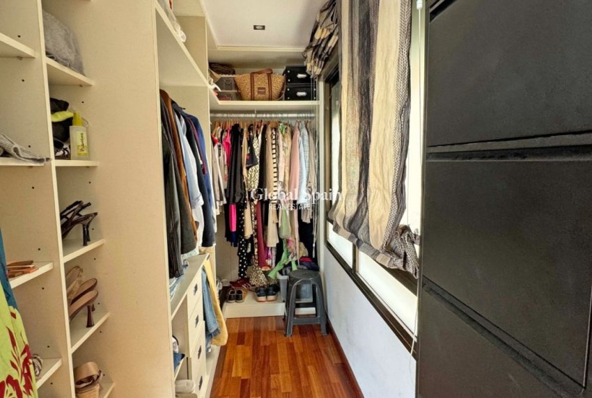 Wederverkoop - APPARTEMENT -
TORREVIEJA - Playa del Cura