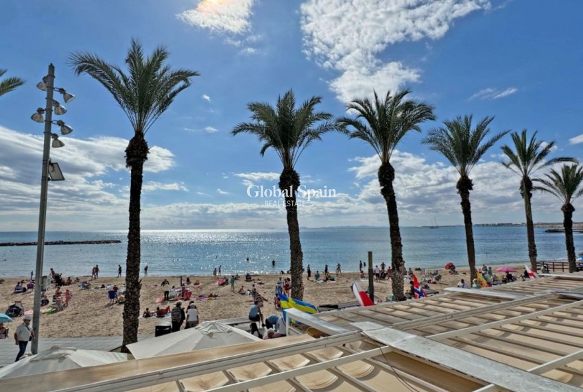 Wederverkoop - APPARTEMENT -
TORREVIEJA - Playa del Cura