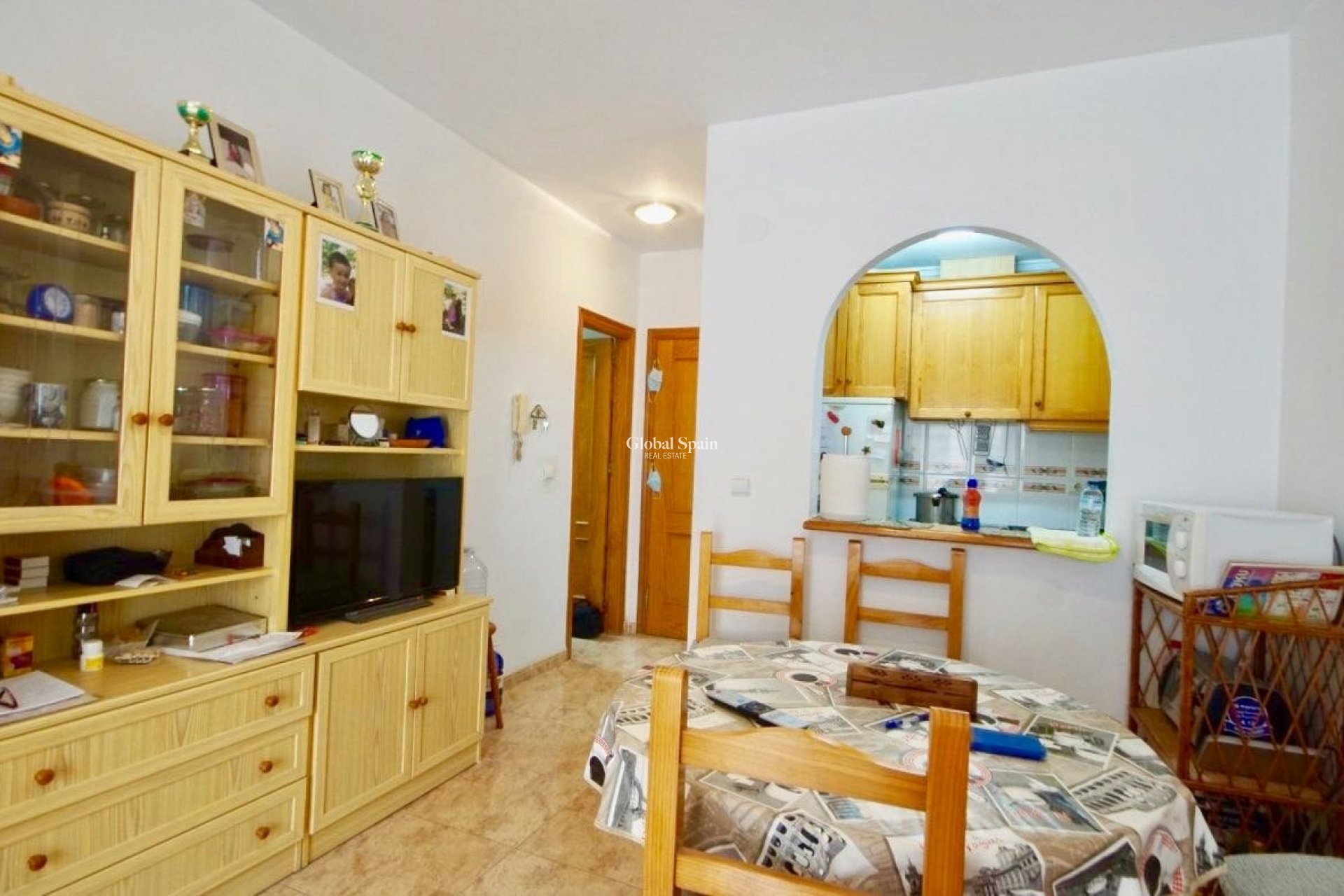 Wederverkoop - APPARTEMENT -
TORREVIEJA - Playa del cura